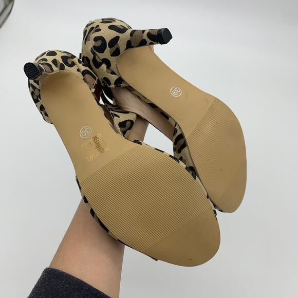 Heeled Sandals Womens Size 8 Peep Toe Pump Heel Leopard Print - Picture 12 of 14